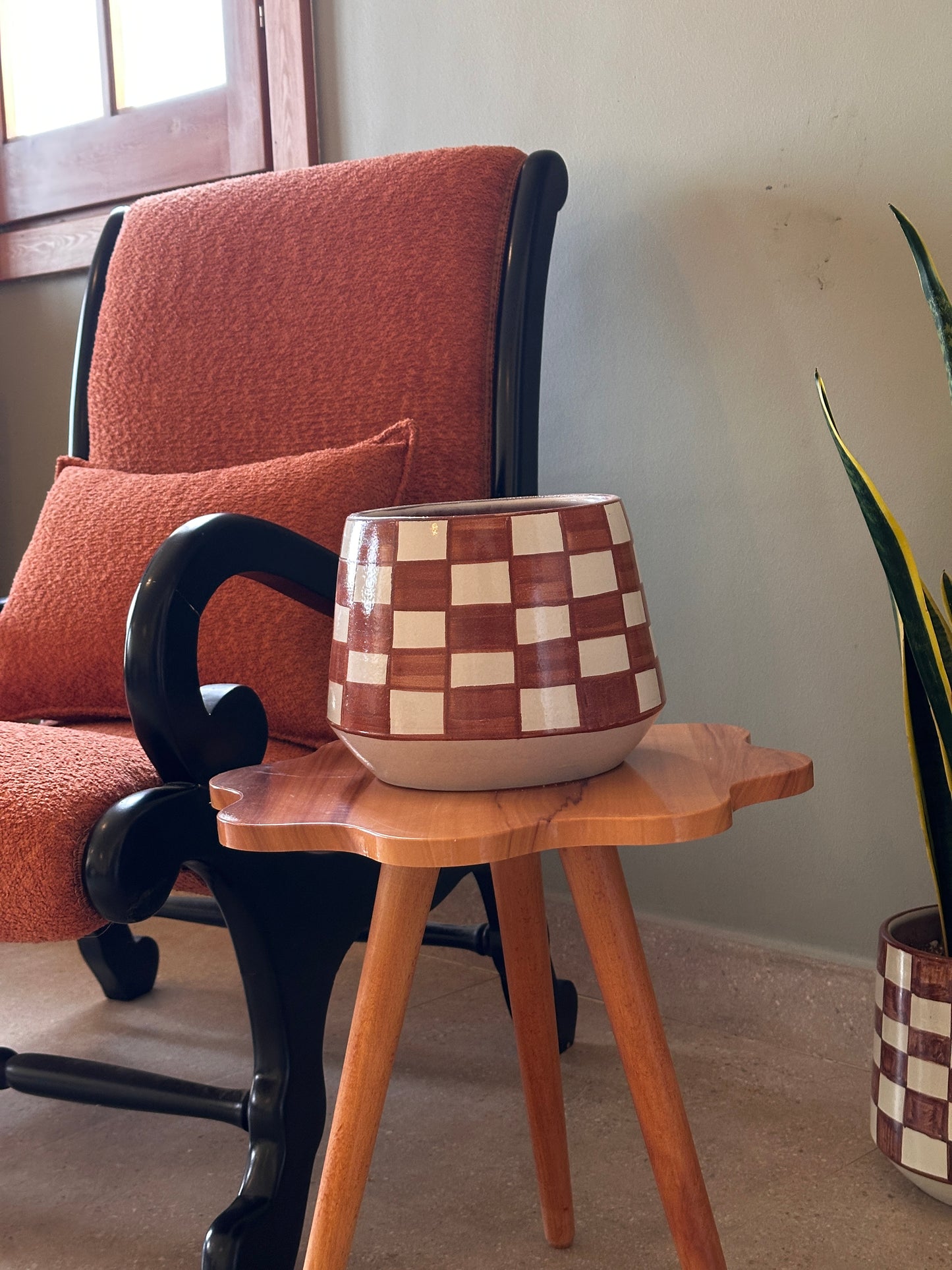 Honeycomb & Off-White Ceramic Pots