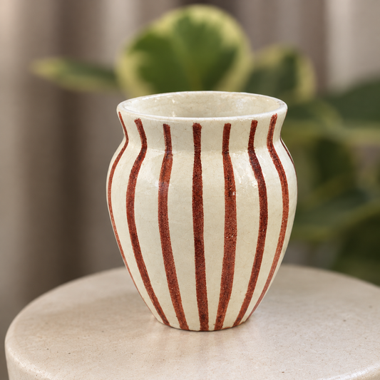 Vase Pot, Lines