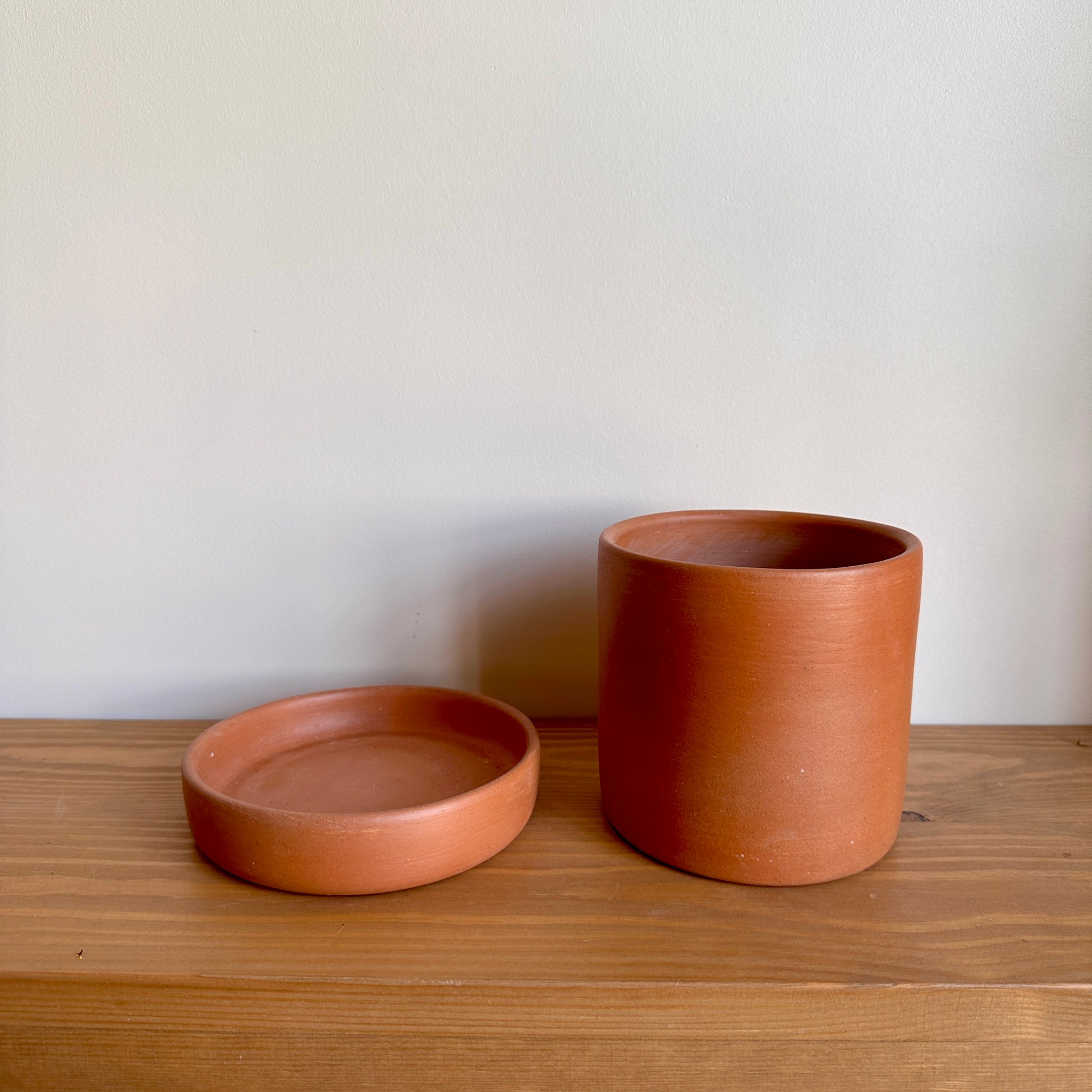 terracotta clay pot and Plate 