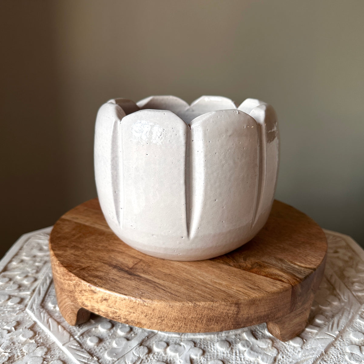 White ceramic planter | Shop ceramic pots at kaynuna